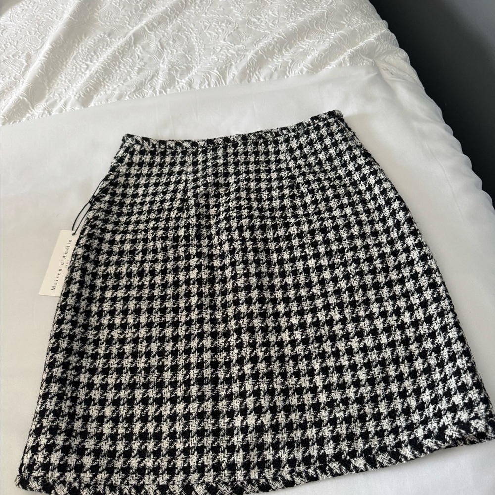 Black and White Houndstooth Skirt
